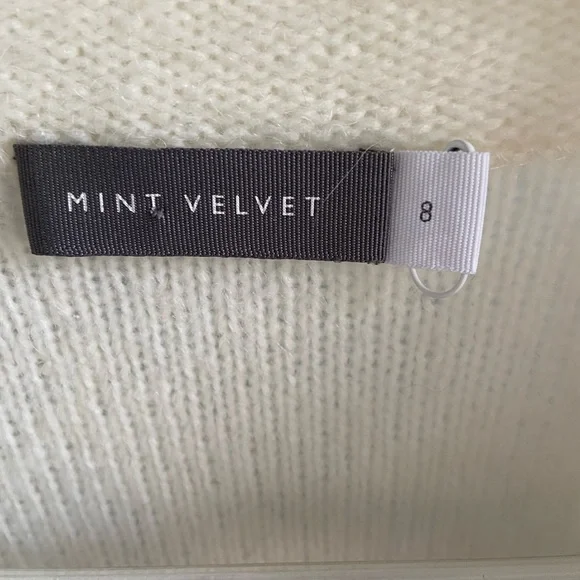 Mint Velvet Chalk Coloured Chevron Patterned Alpaca Blend Jumper UK 8 - Picture 6 of 7